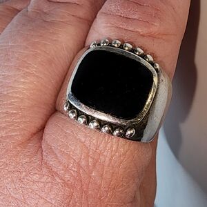 Vintage Black Stone & Sterling Silver Ring Sz 10